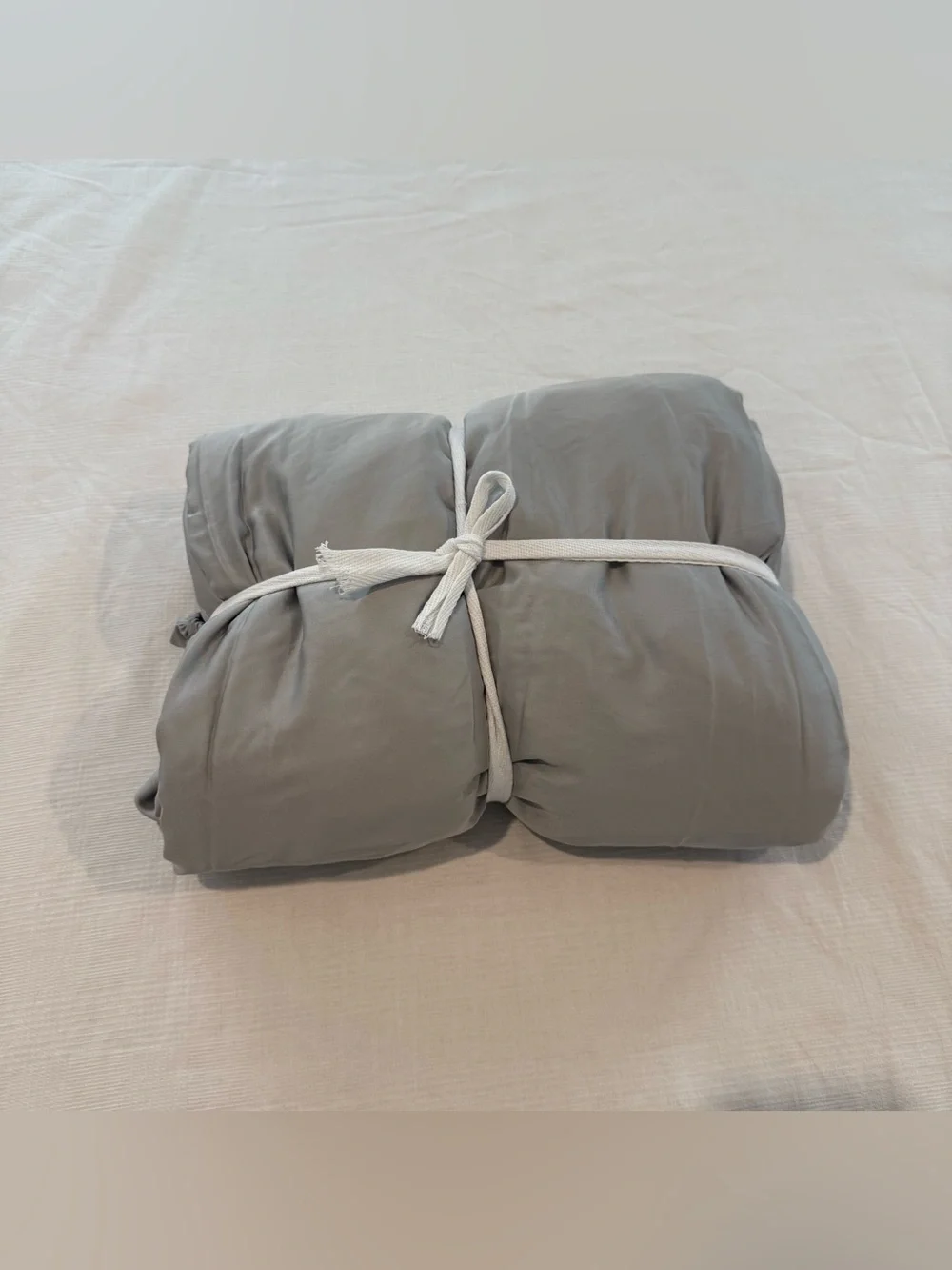 New Quince 4-piece Bamboo Sheet Set Full Size - Light Grey MSRP $124